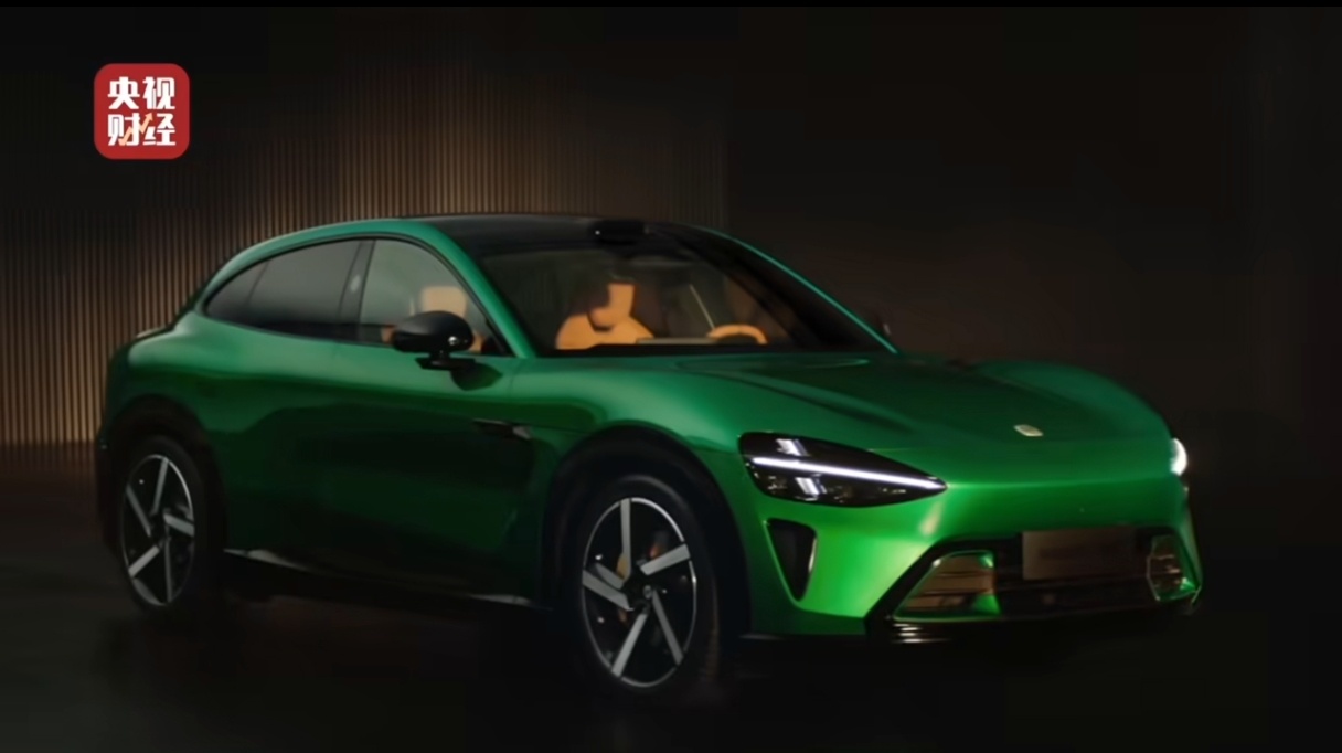 AI为小米汽车带来出行新体验前几天刚去完广州车展，小米展台人是真的多，这次看这个