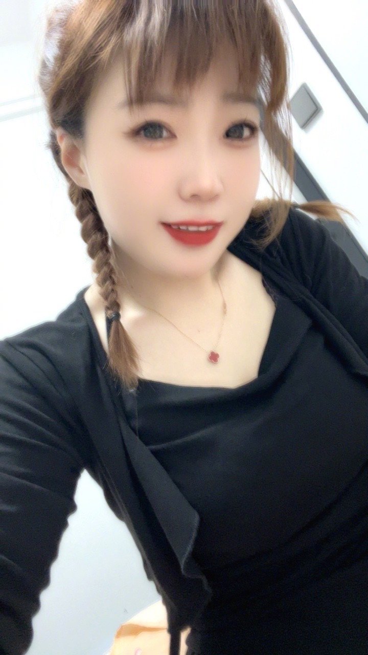 倘若你真的遇到了对的人 你会明白 爱是不会有落差感 ​​​