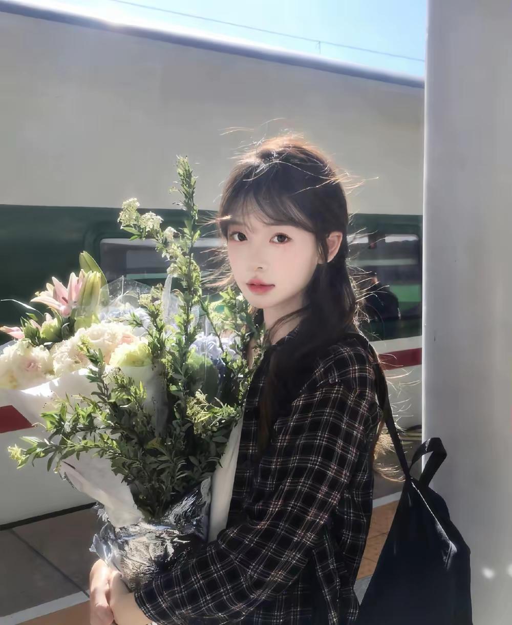 每月工资6000块，想轻松攒下10万？这个办法真的厉害！每天少买一杯奶茶，一年下