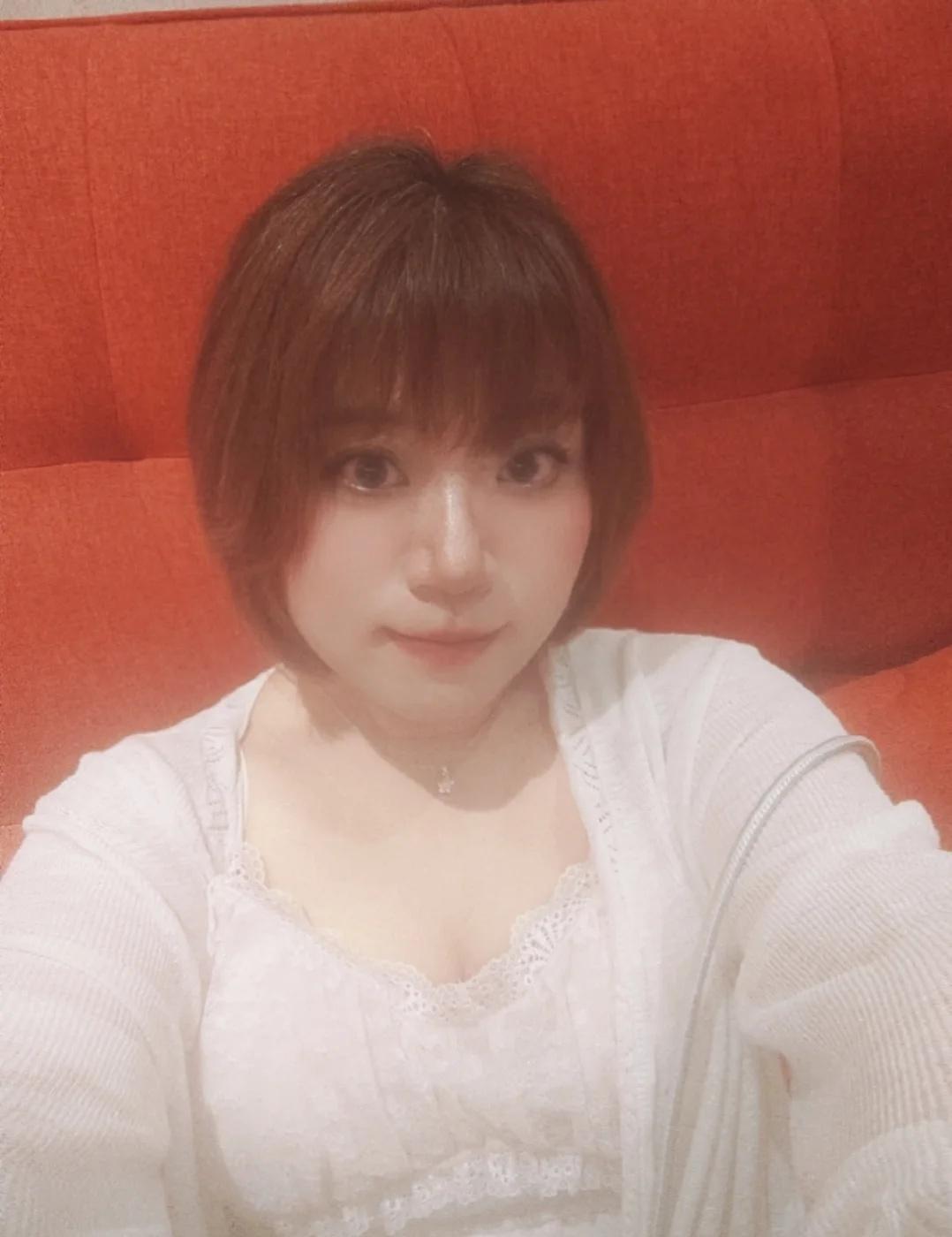 更新速度和天气相关，天气真差啊
40岁中年少女 日系短发 我已剪短我的发 日常拍