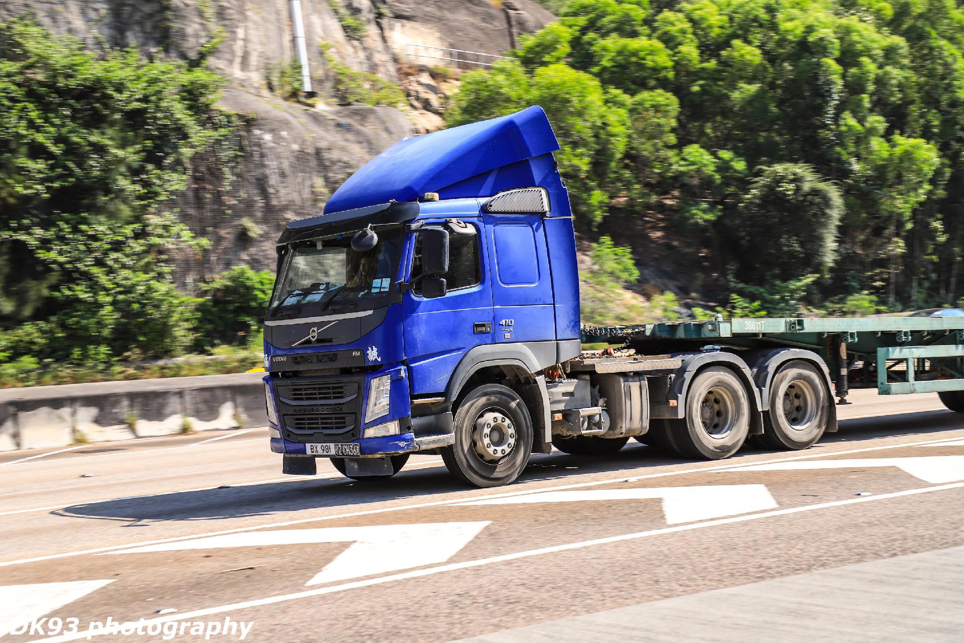 屯门公路影车📷。这次没能遇到斯堪尼亚大蓝钻 blue stream ...