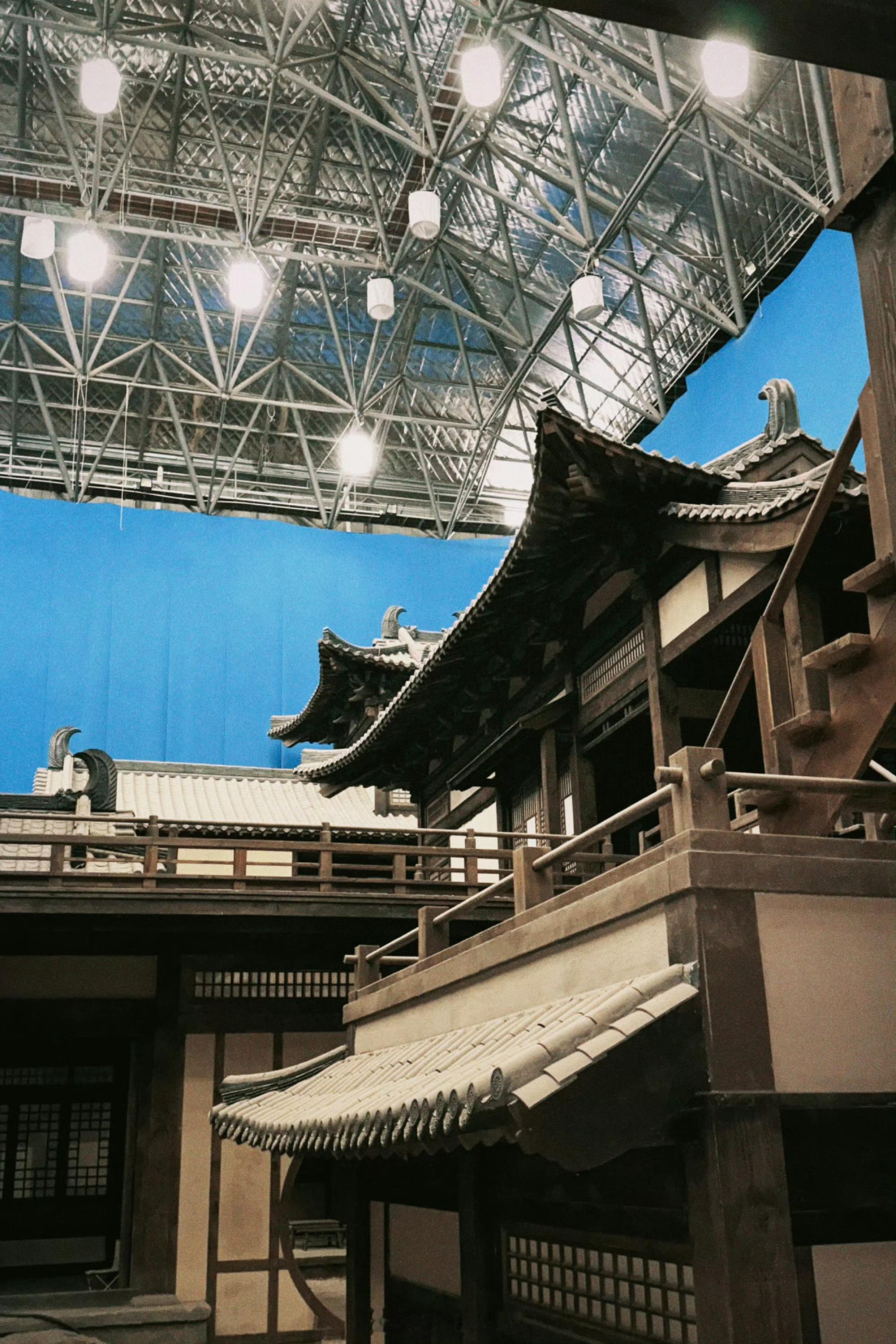#扁络桓我不甘心梦回清穆# 扁络桓我不甘心梦回清穆，这真的太帅了吧[抱一抱][抱