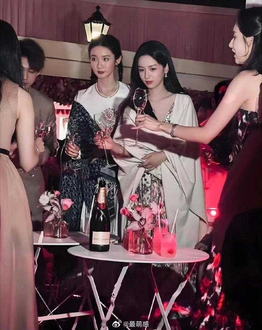 终于理解为什么霸总总能一眼在人群中锁定女主 