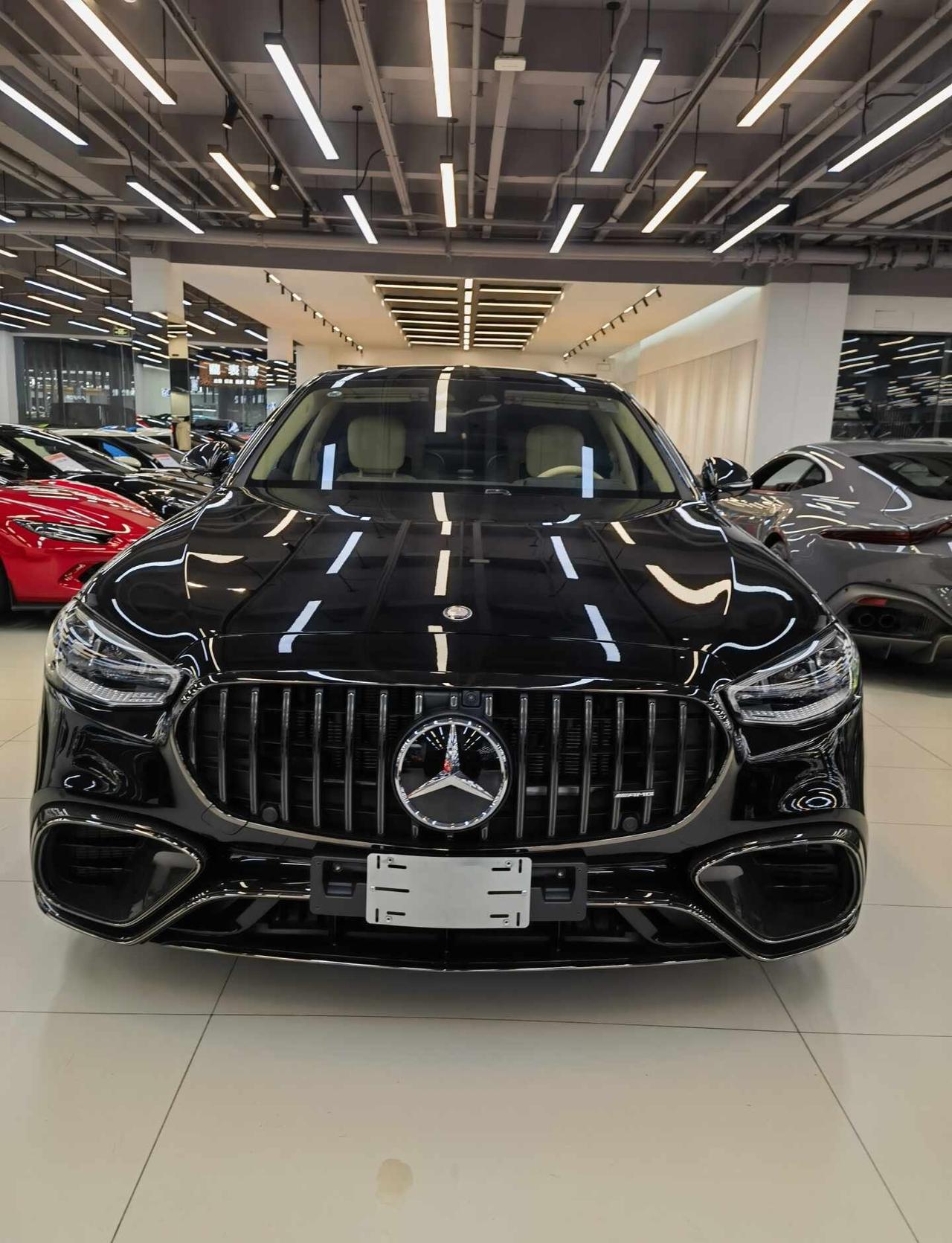 W222的S63热度那么高，新款还有人询问吗
来点说法吧奔驰 S63 汽车文化 