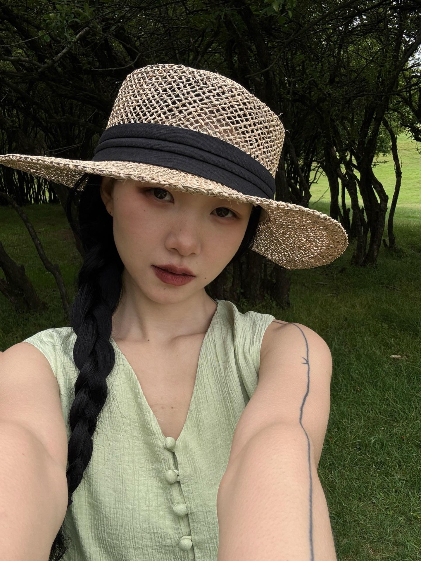 生命如暗室 不妨我明写春诗