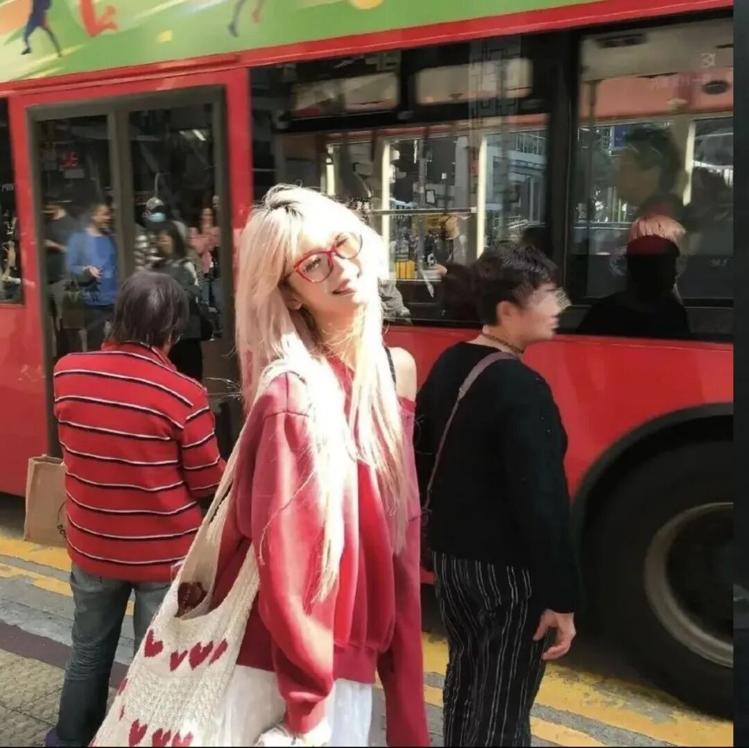 𝗪𝗲𝗖𝗵𝗮𝘁头像 ‖女生头像‖氛围感‖优质女头‖小众高级 ‖无水印女