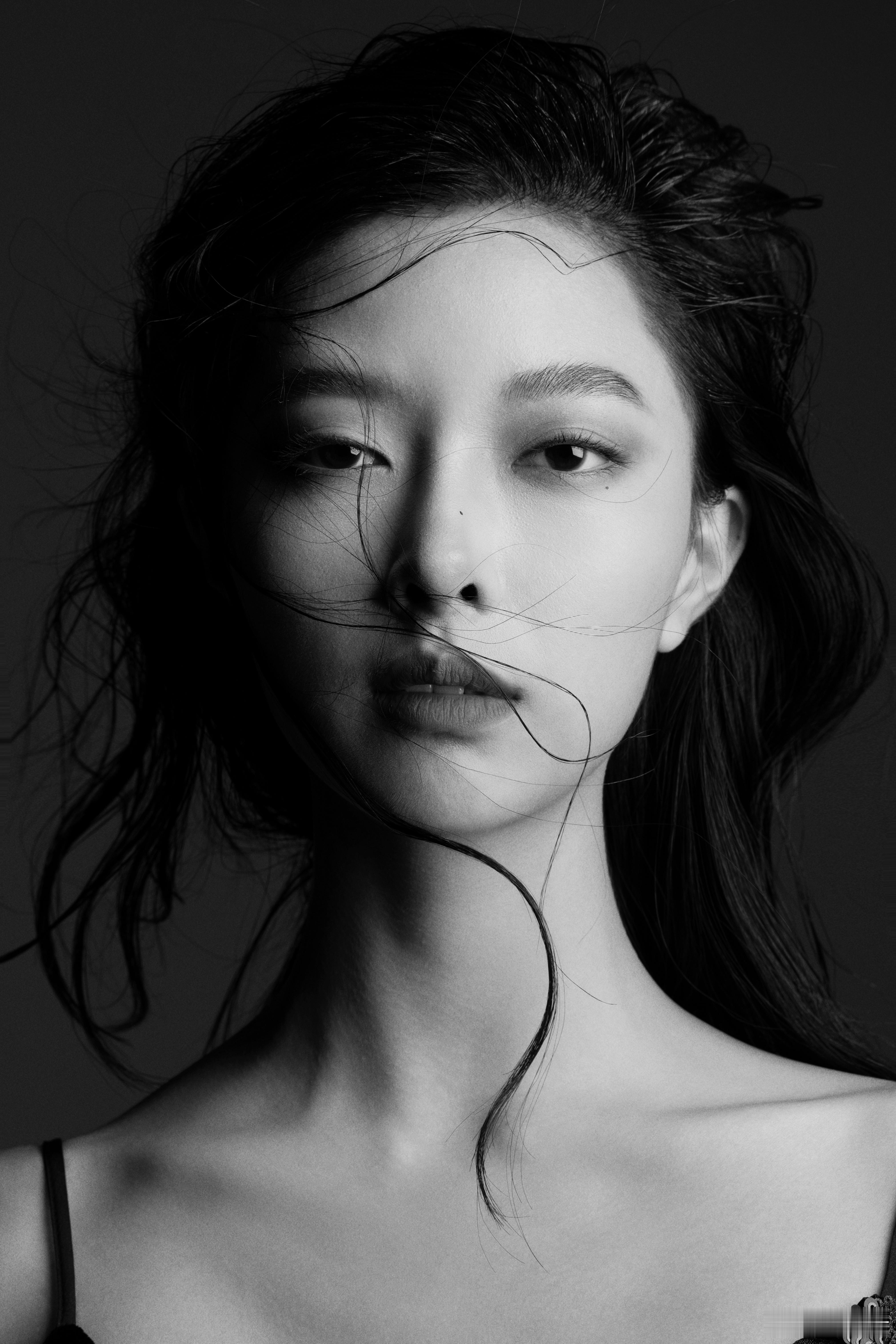 黑白片“我猜觉得好看的一定是女孩子”#发现美好#  ​​​