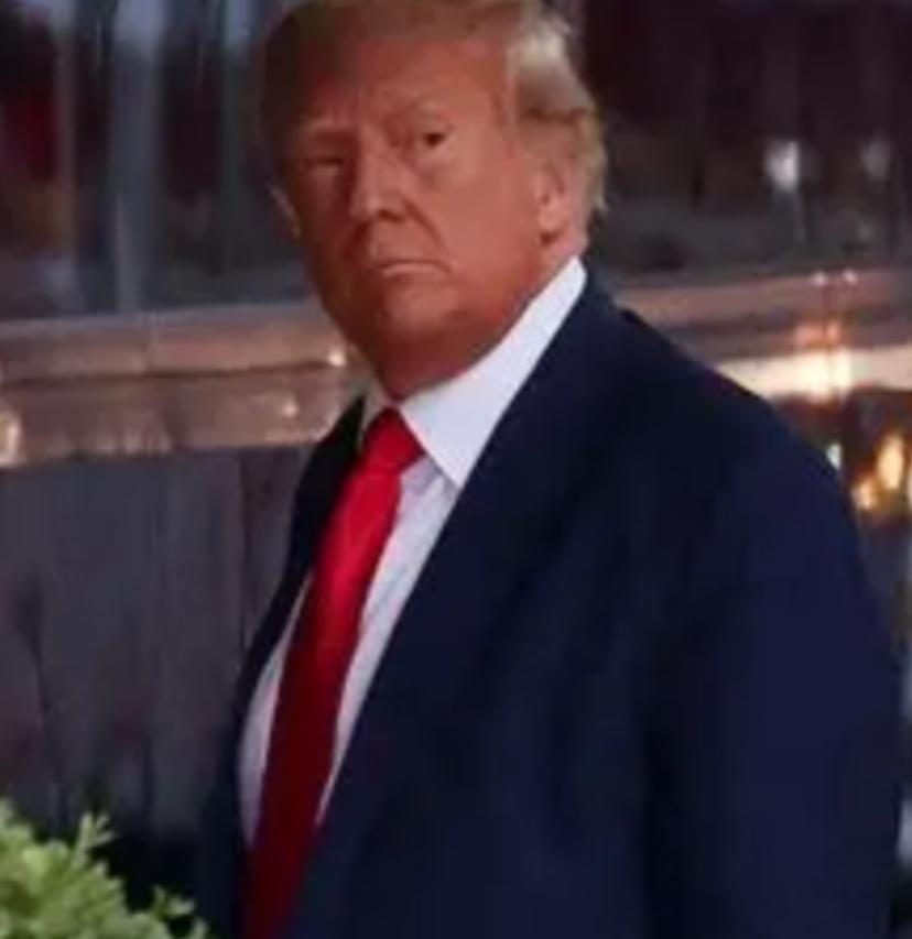 美国逼迫中国!

美国逼迫中国放弃购买俄罗斯的石油。

不然就对这中国实行高关税