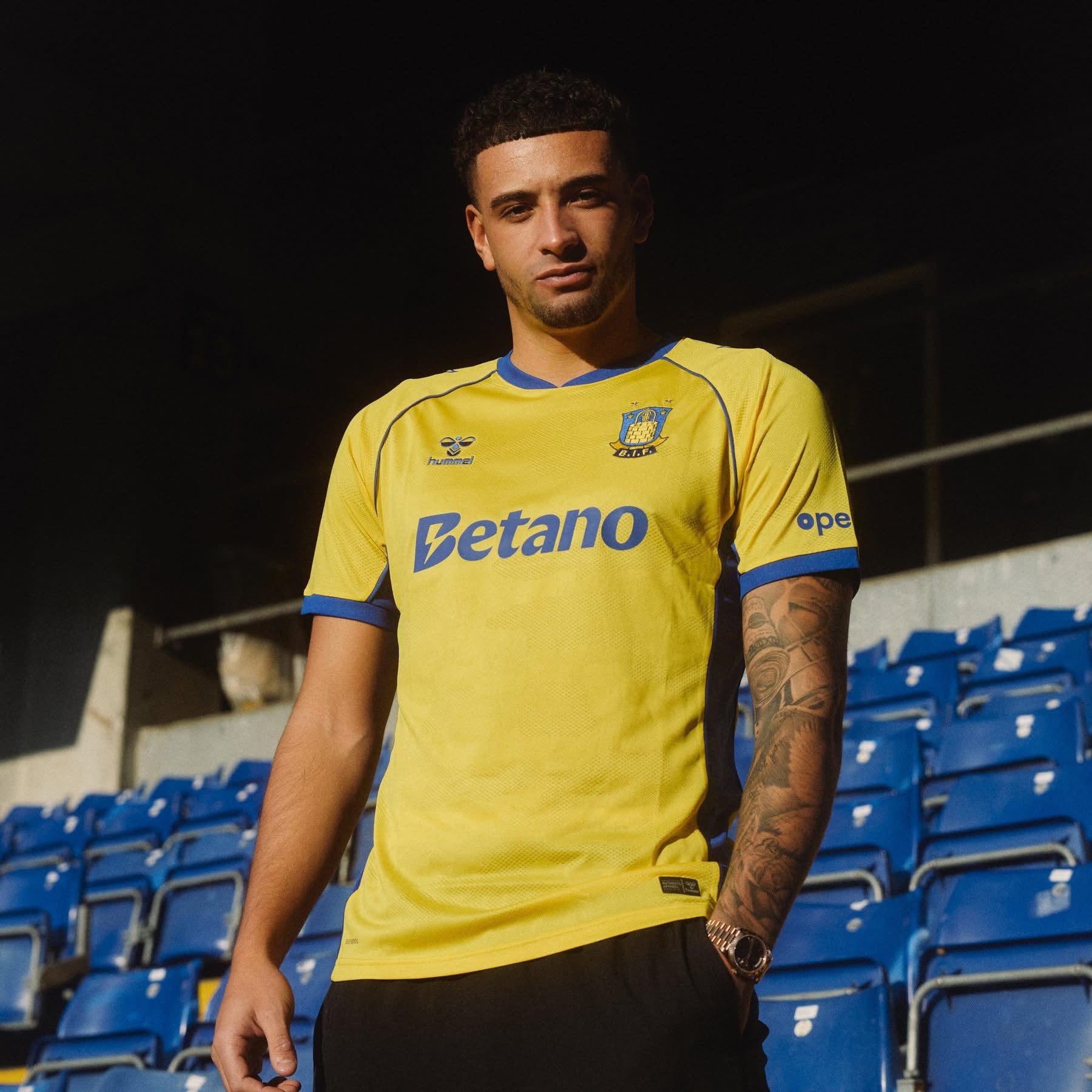 邦比官方宣布，從亞特蘭大借用28歲前英格蘭國腳後衛葛菲到季尾。邦比目前由威爾斯教