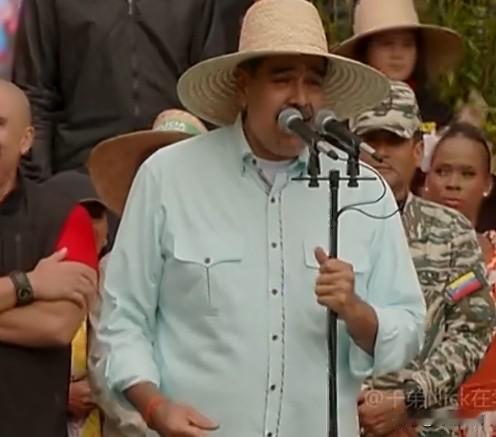 🔻美国参议员迈克·李称，鲁比奥告知他，尼古拉斯·马杜罗已被美国人员逮捕，将前往