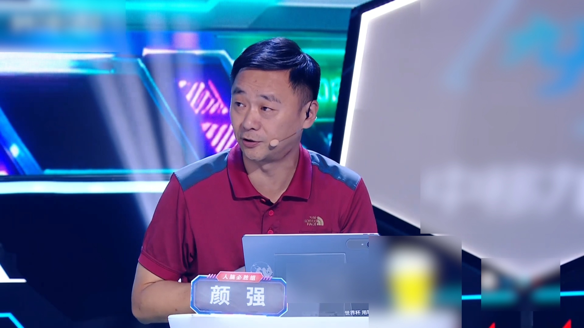 哈兰德的美德是继承父亲的进球效率下滑主动反思不足，从不拿疲劳当借口，十分坦诚。颜