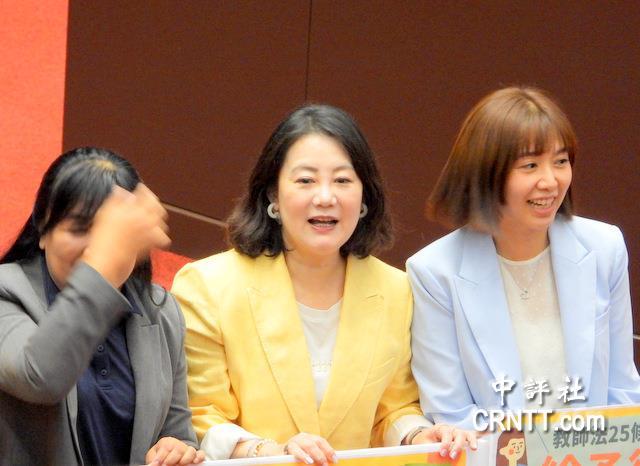 赖清德出访前台当局驻斯威士兰官员爆涉贪丑闻，吴思瑶叫嚣：认知作战
赖清德将于22