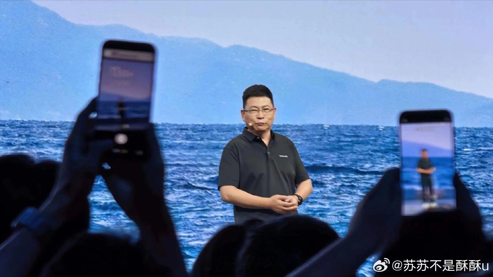 鸿蒙成为中国第二大智能手机系统余承东称鸿蒙迈向Agent时代见证行业从无到有的发