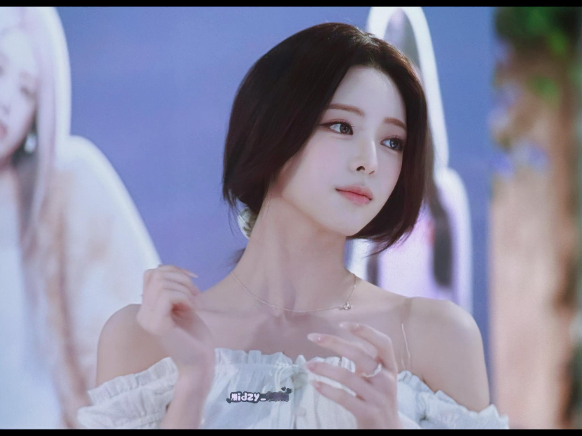 申有娜理解了～小说里扎个头发就被迷得神魂颠倒的设定了 