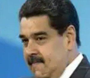 一个国家的总统沦落至此，要么这个总统实在不像话，要么是美国惨无人道。