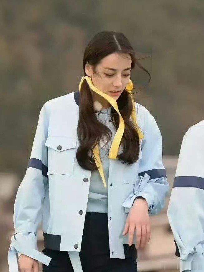 白鹿史诗级虐粉以前跑男都是素颜拍摄内娱综艺素颜天花板还得看老跑男！纯素颜原相机直