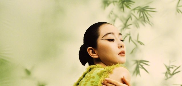 刘诗诗是不是发际线后移了？ ​​​