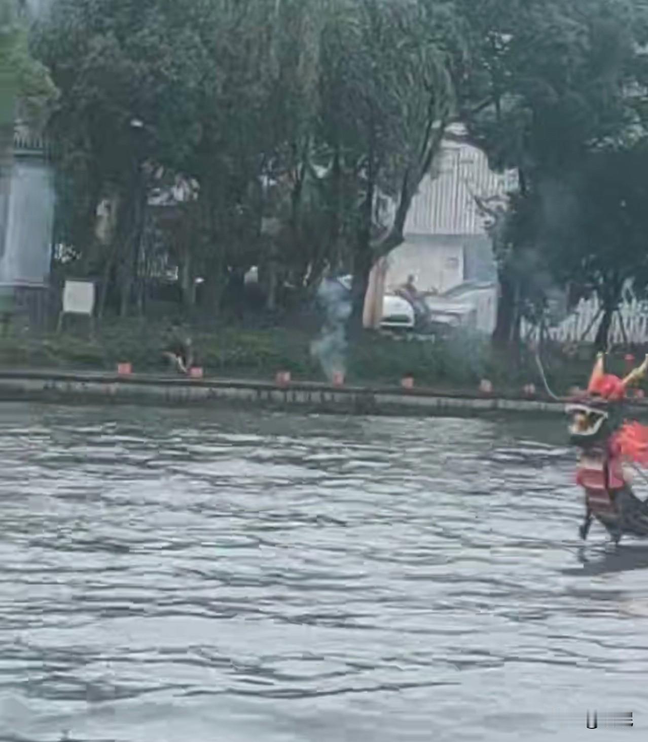 我就纳闷了，高考重要，难道中考就不重要吗？

明知道还有十天就中考了，结果凌晨4