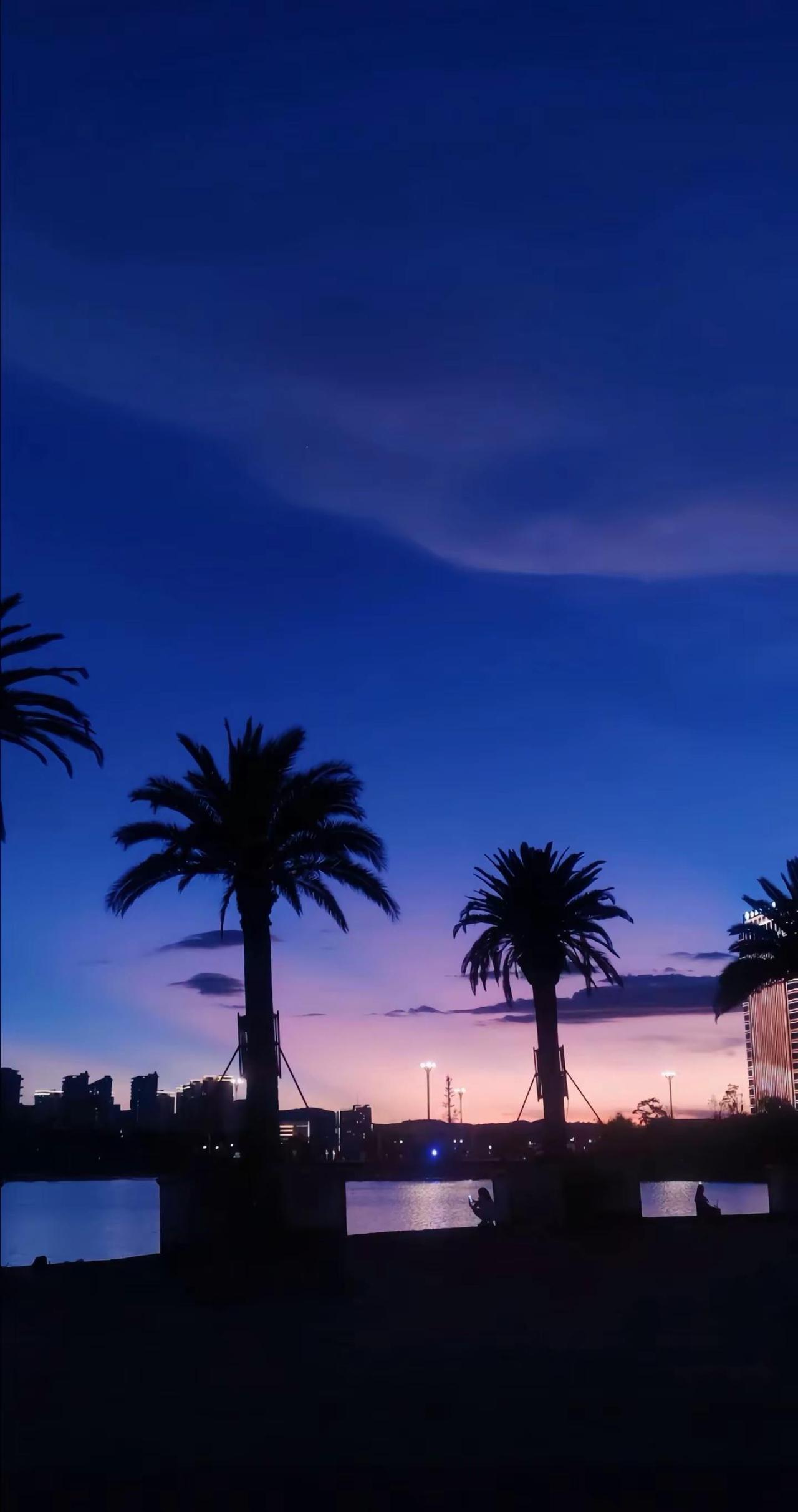 你不在楚雄，当然不懂楚雄的浪漫你的城市 楚雄 金星伴月 城市地标建筑
