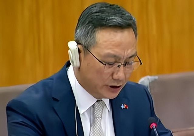卢卡申科访华同一天，中国在联合国表态：关切无人机袭击白俄平民。

这不是巧合。6