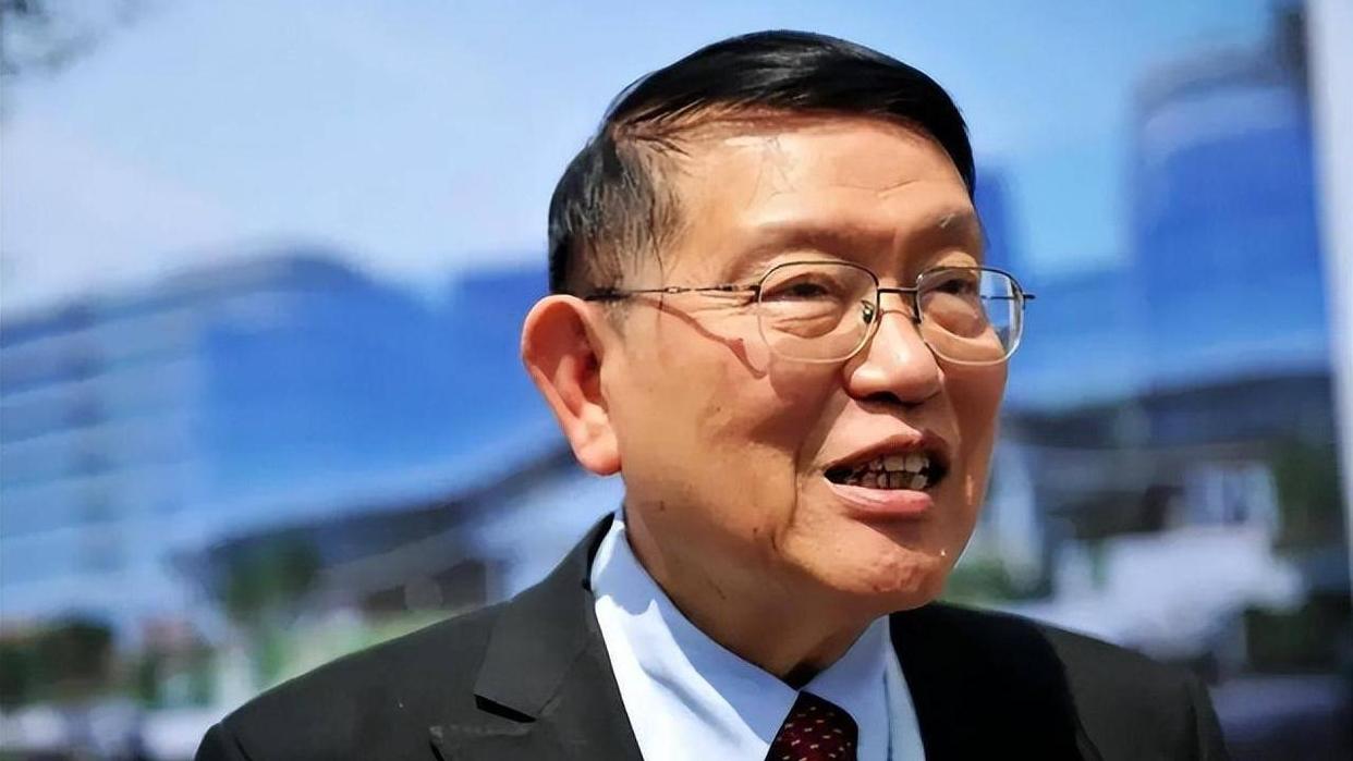 国士无双！放弃亿万身家，受尽打压，他为中国芯片赌上一生
 
何为大国脊梁？张汝京