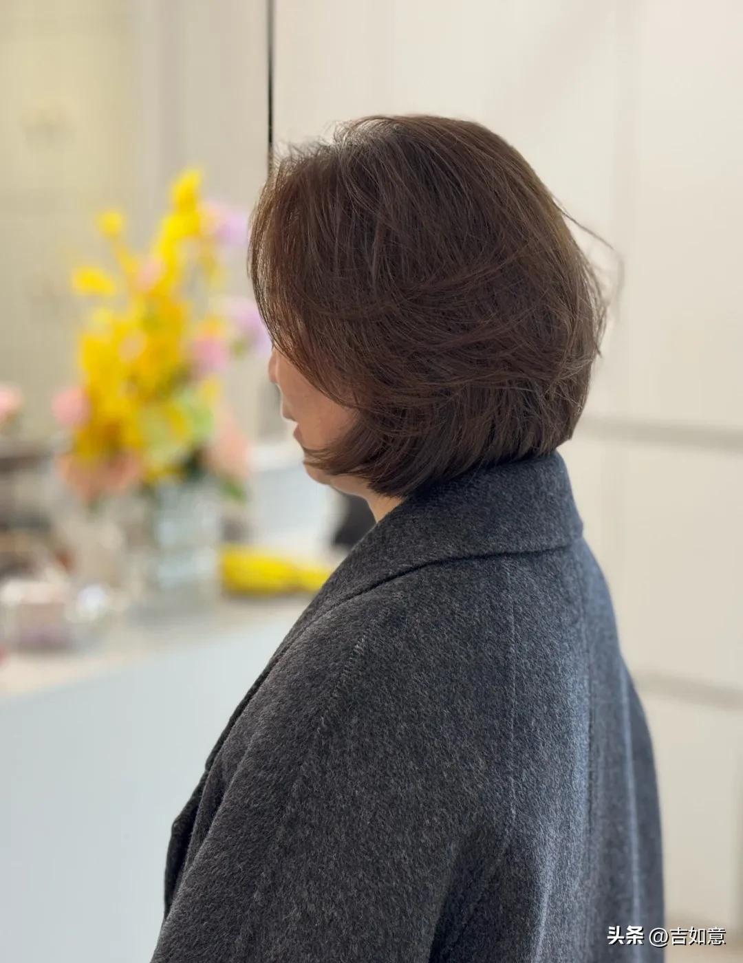 儿子娶大15岁外地媳妇，要离婚却说怀孕，真假难辨愁坏婆婆
 
早上六点被一通电话