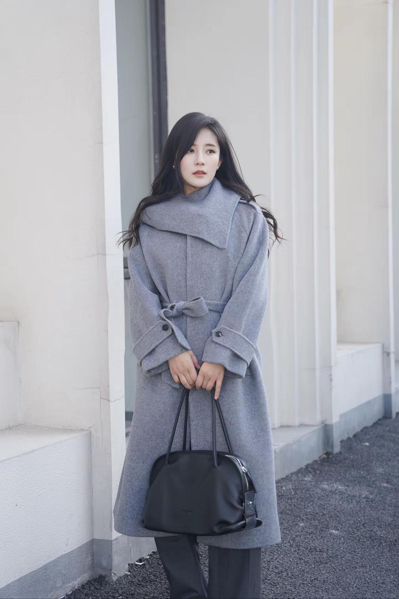 灰色是冬的留白 也是不张扬的温柔。穿搭穿搭