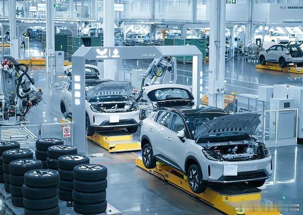 西方慌了“输在未来”！五菱星光730爆火，中国智造秀硬核
 
美日韩等西方国家集