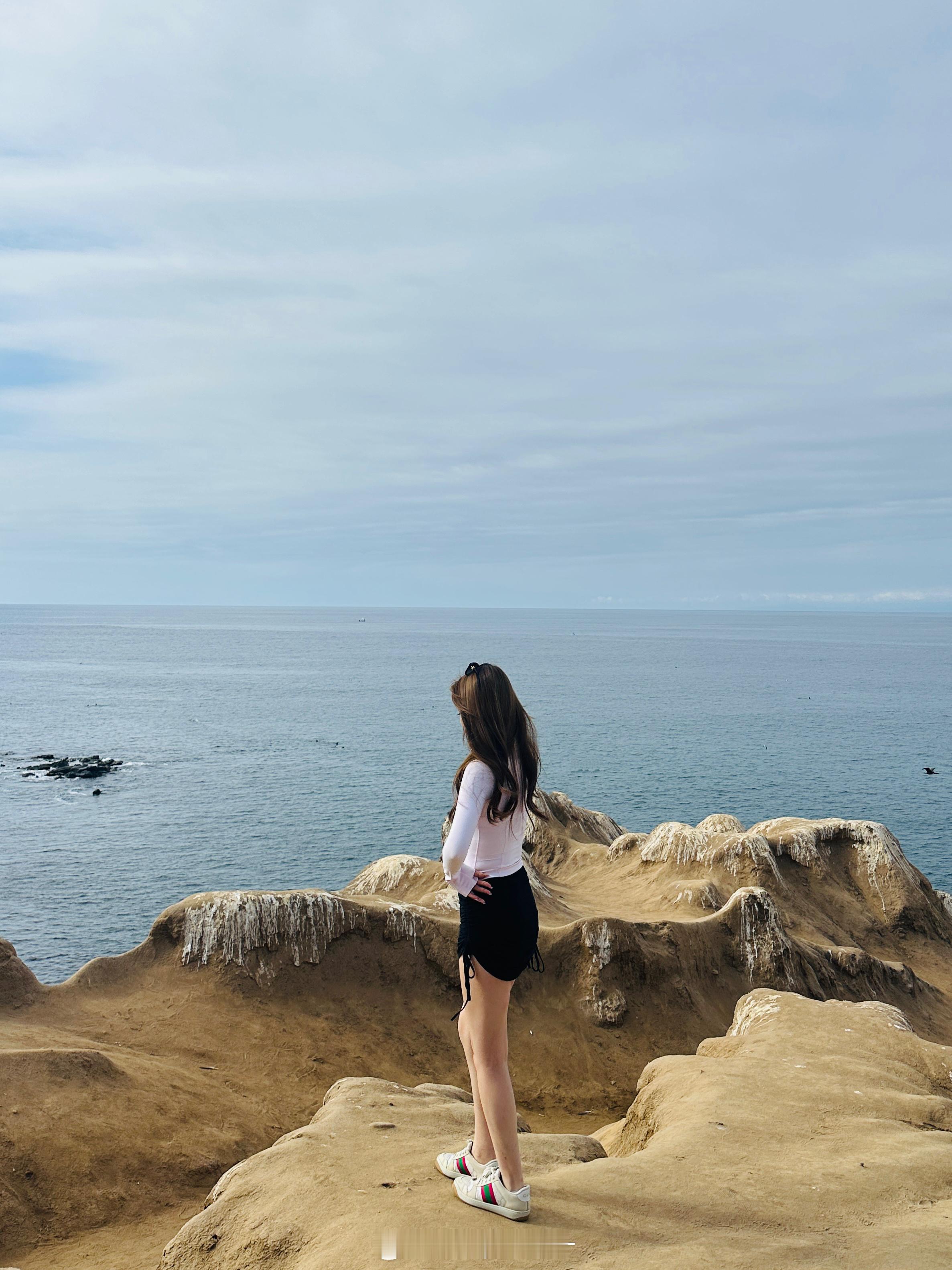 海的尽头🌊🩵 ​​​