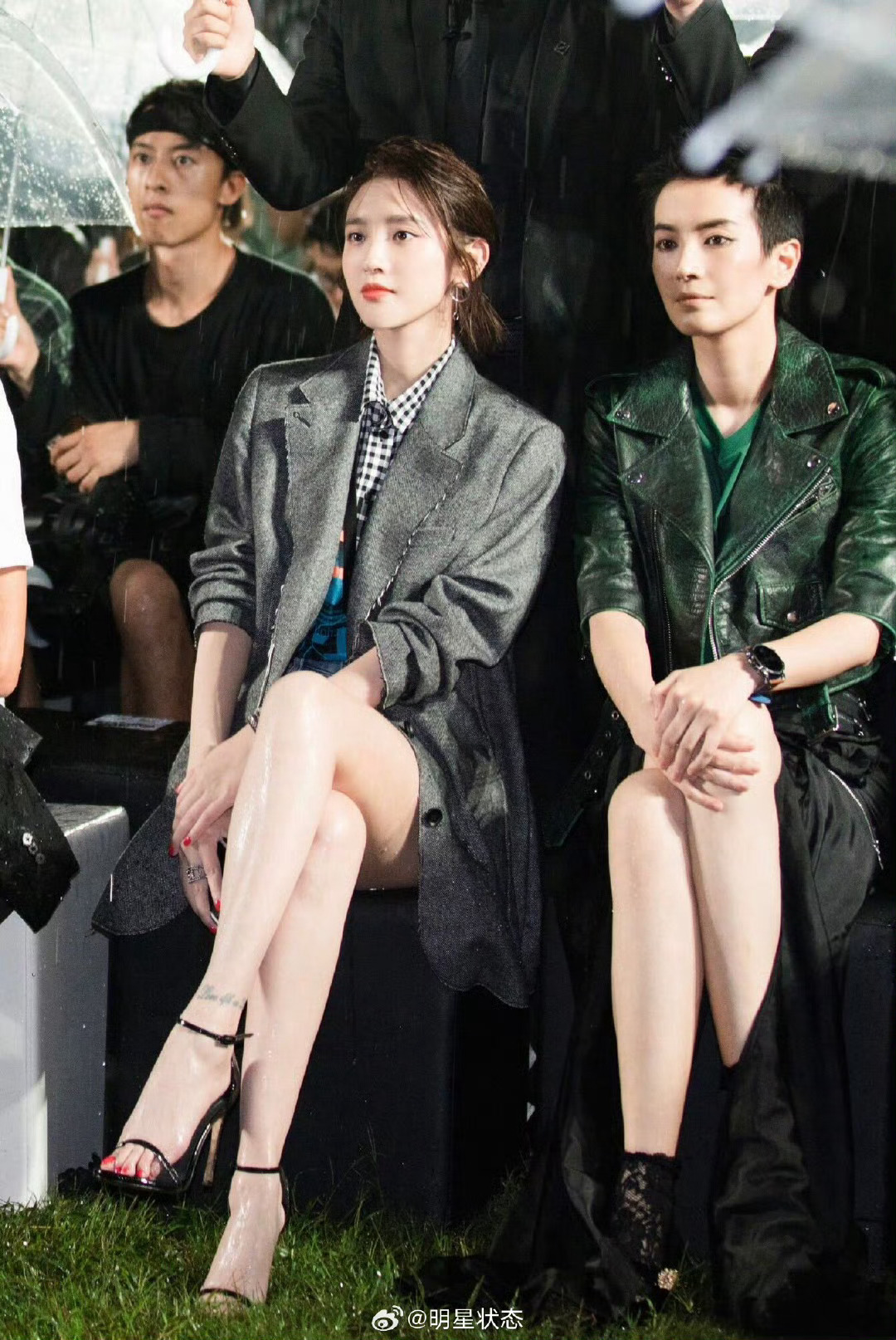 唐艺昕作为一个女性公众人物身上多处纹身合适吗？ 