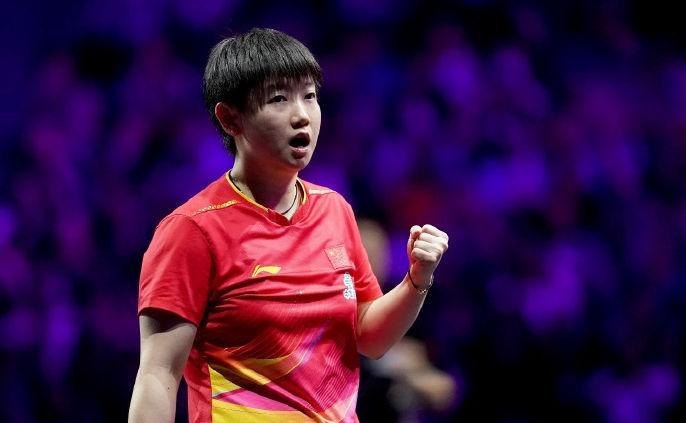 王曼昱4-0大胜，孙颖莎4-1逆转，国乒包揽女单四强，锁定冠军
北京时间9月13