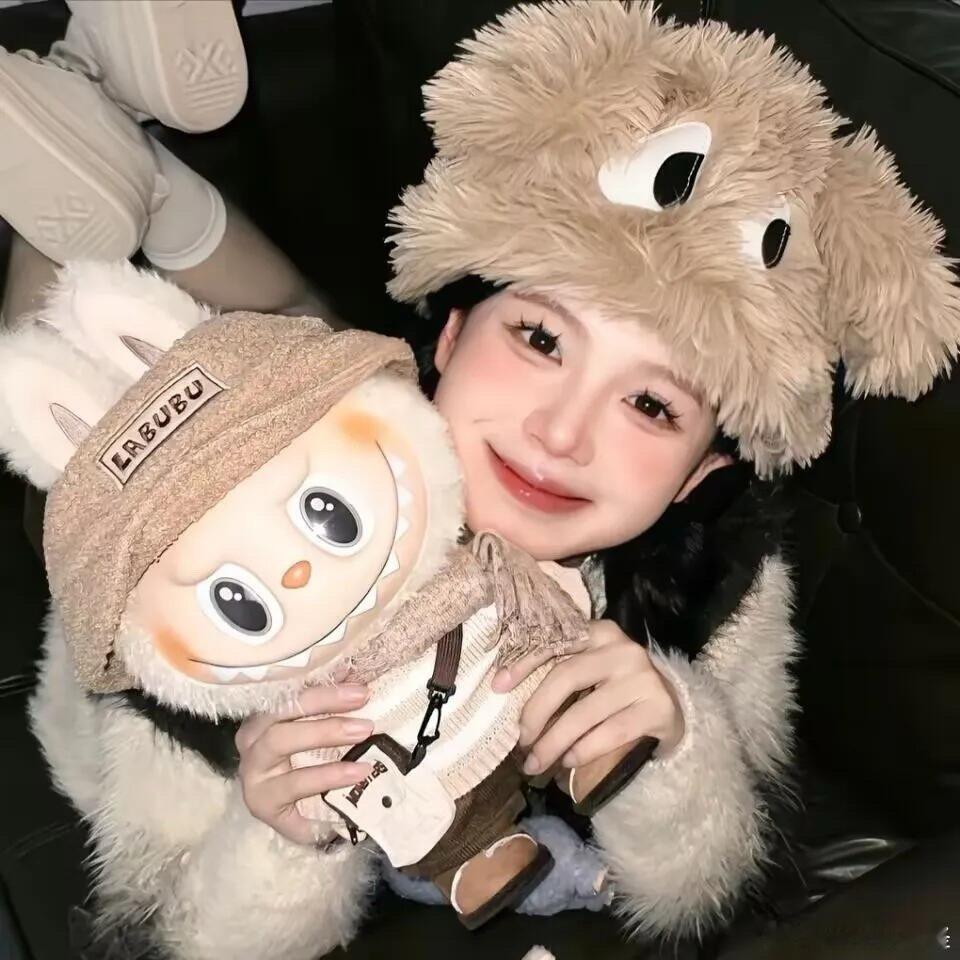 爱自己的明媚 也爱自己的破碎 