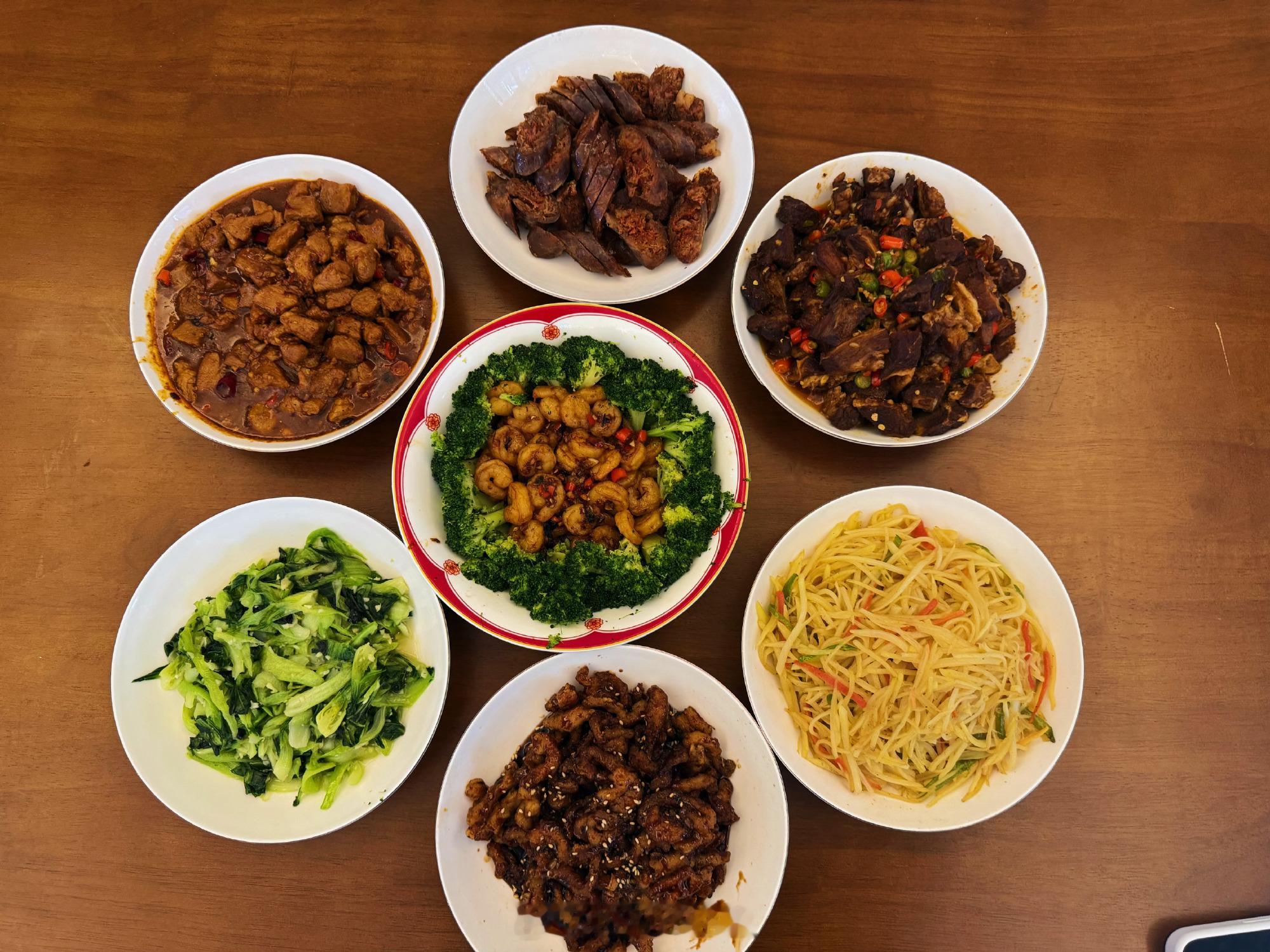 每餐必点金钱蛋，Bzz到底多喜欢吃金钱蛋呢2026pel 和平精英职业联赛