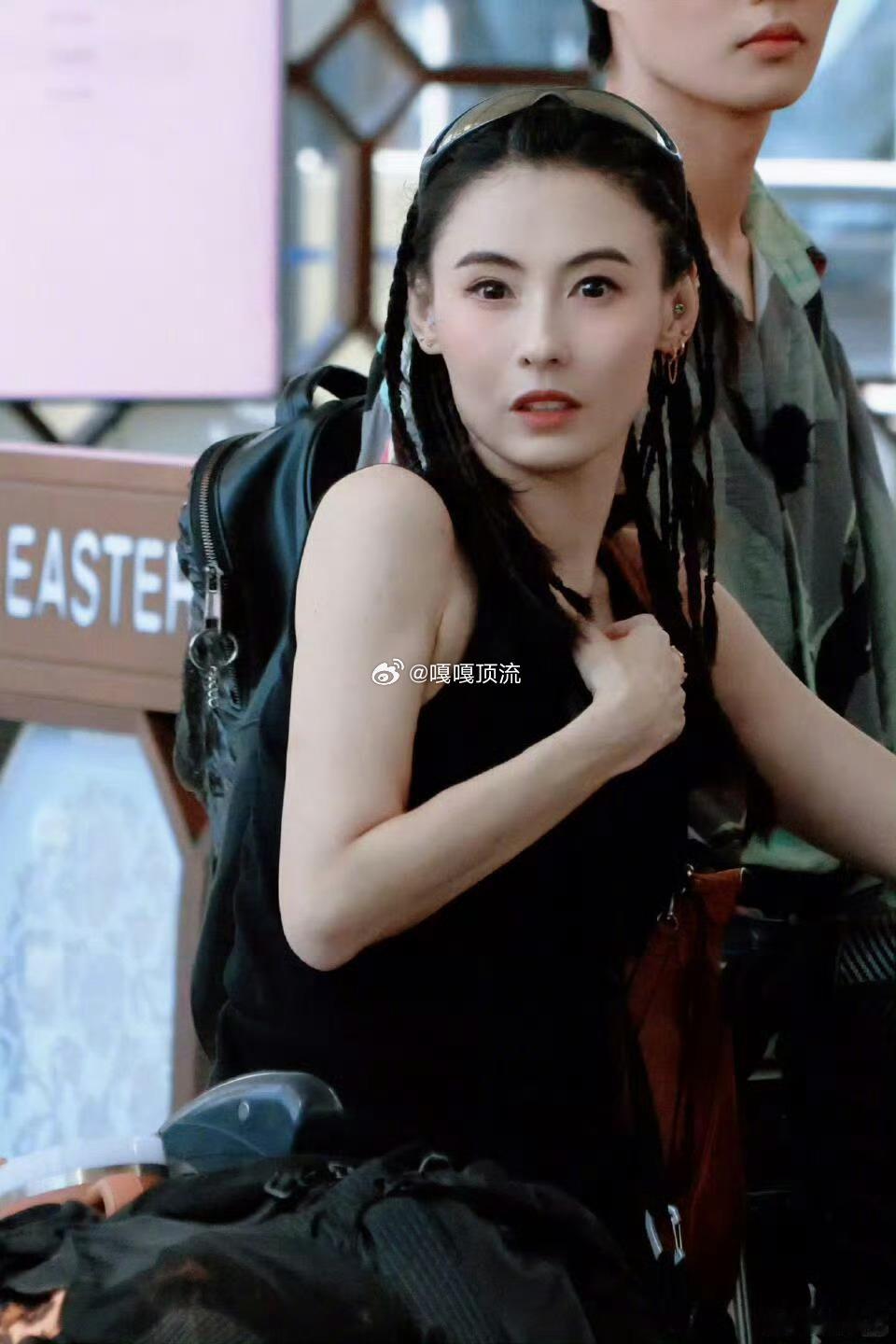 张柏芝 高能量人 看《一路繁花》才懂，张柏芝的高能量藏在细节里！ 当领队时记挂每