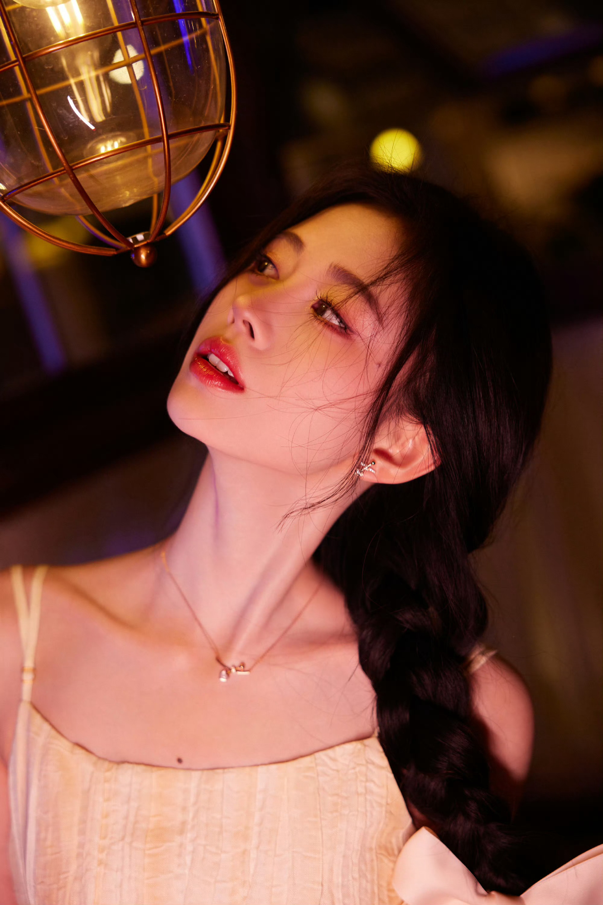 鞠婧祎    jjy鞠婧祎苏绿夏 jjy鞠婧祎万花世界 让我们都变成幸福大王˵>