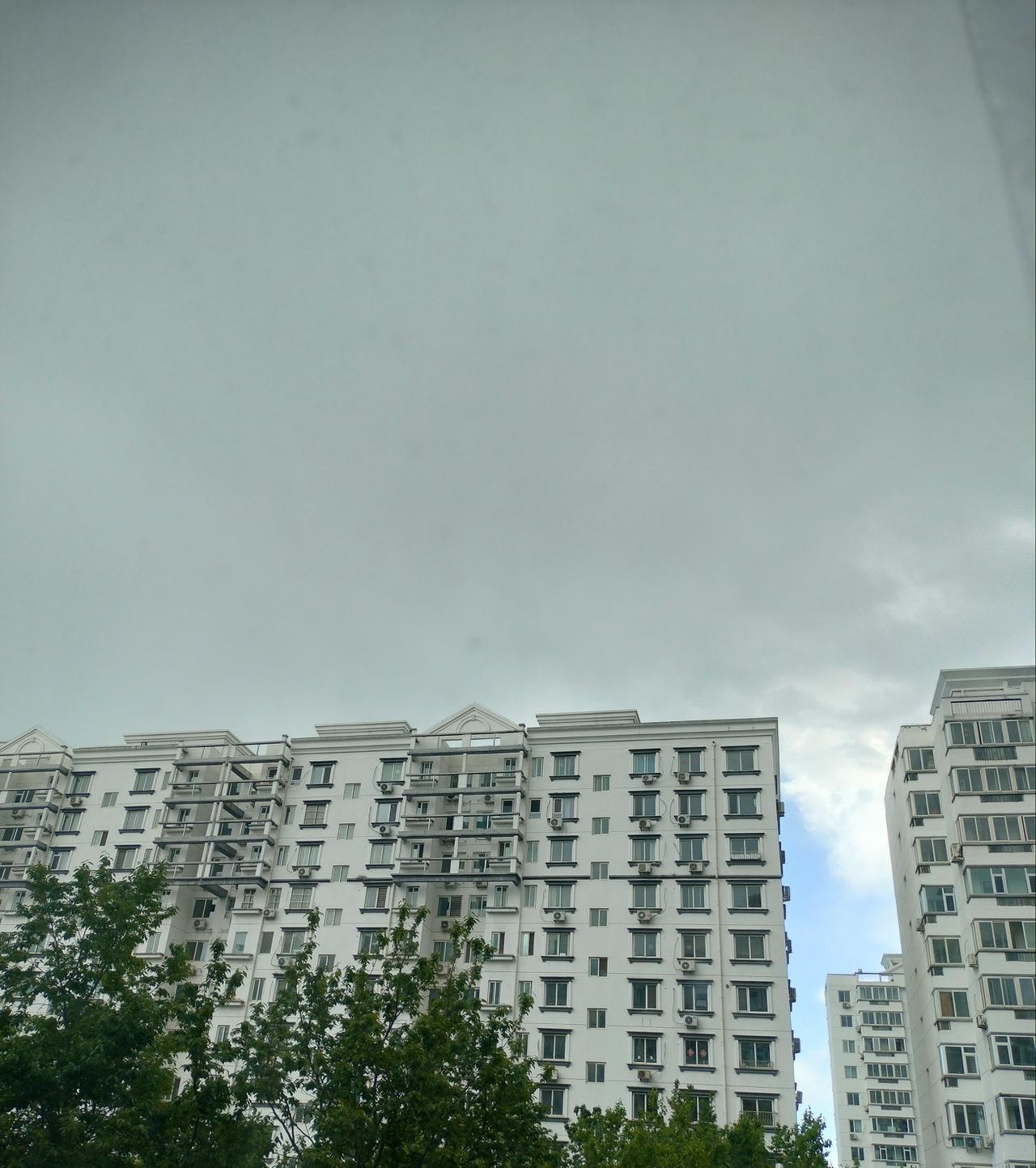 为什么不喜欢跟处事圆滑的人来往?这样的人，表面和你很好，往往背后容易给你使坏。