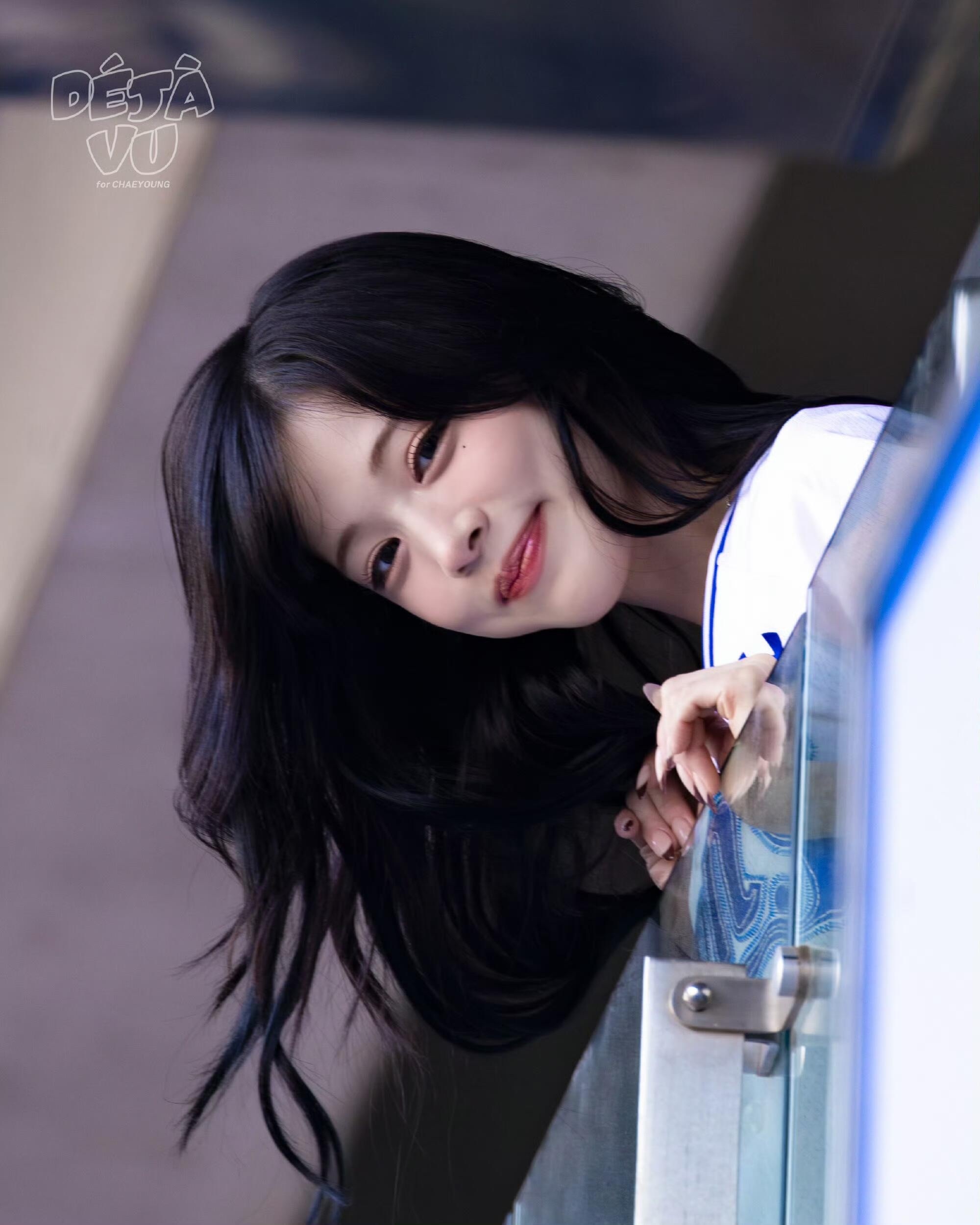 又发现一张美脸 𝐟𝐫𝐨𝐦𝐢𝐬 𝟗李彩煐眼睛像小狐狸 🦊 