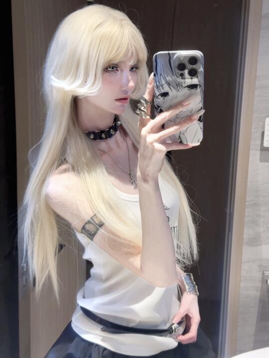 地下乐团主唱 🎸