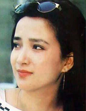 曾演遍四大名著何晴老师用经典的古装角色惊艳了时光，演遍四大名著的成就更是无人替代