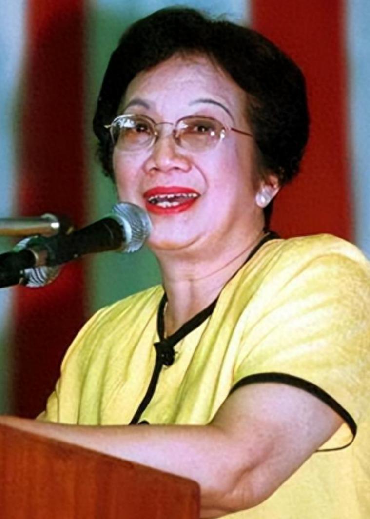 全球首位华人女总统：宣称自己是中国人，上台后首先把美军赶出国
 
她是全球首位华