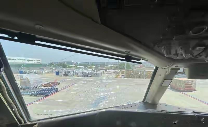 突发！美防长专机空中发生事故，挂出紧急代码，严重可能导致坠机