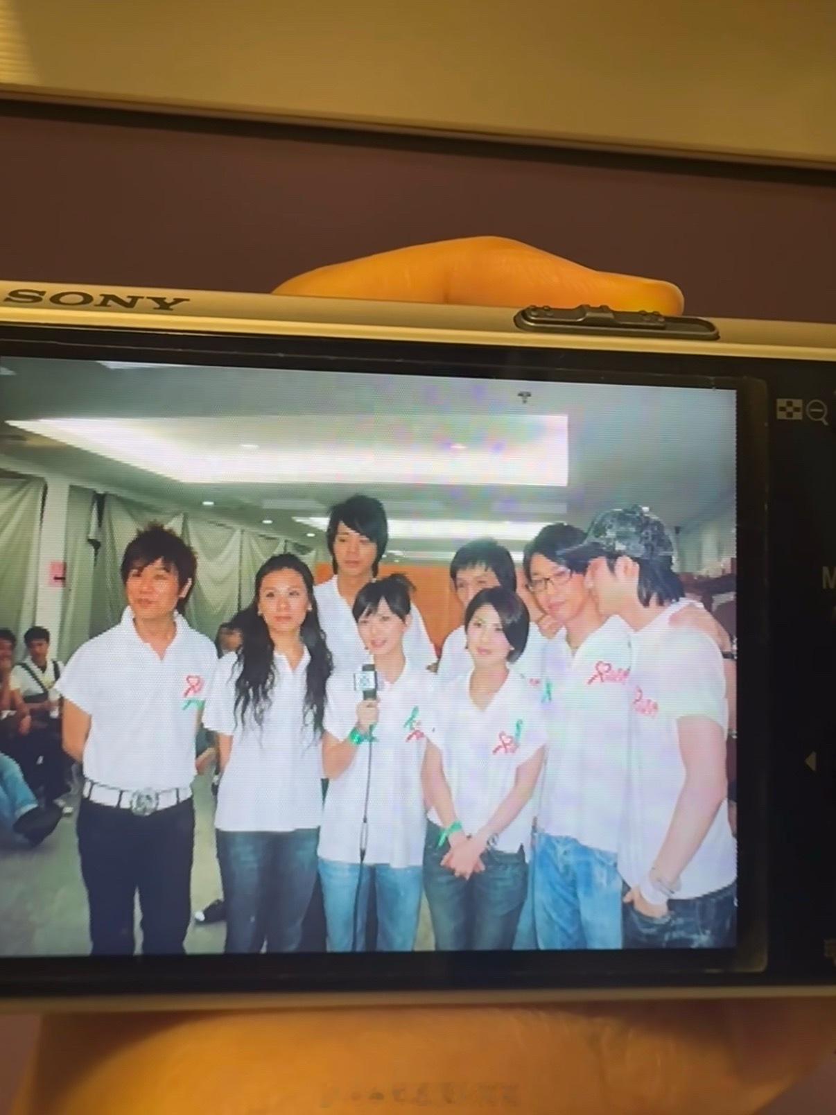 CCD里有前主人拍的陶喆王力宏孙燕姿早年合照©️香蕉糖果CCD前主人拍的陶喆王力