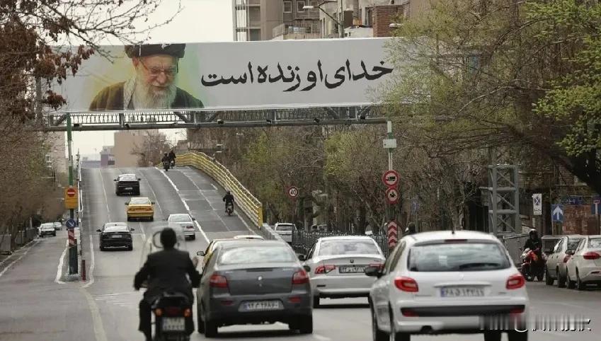 伊朗一手烂牌 为何突然起飞！
为何能动摇美国、以色列的计划！



就在伊朗战争