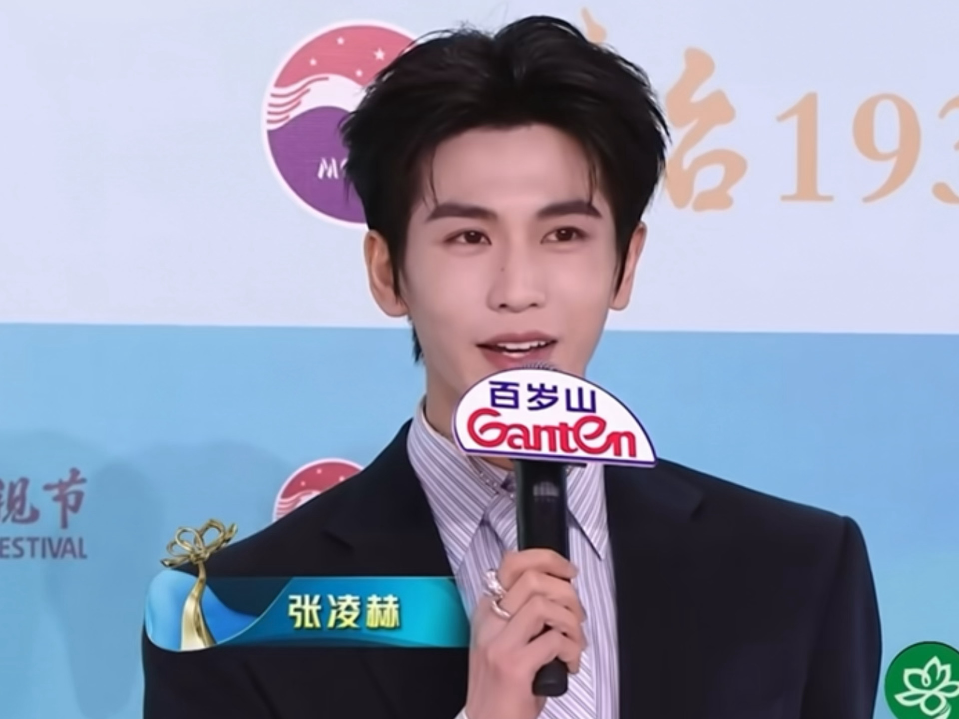 肖战和张凌赫白玉兰生图，谁更扛高清镜头点… 