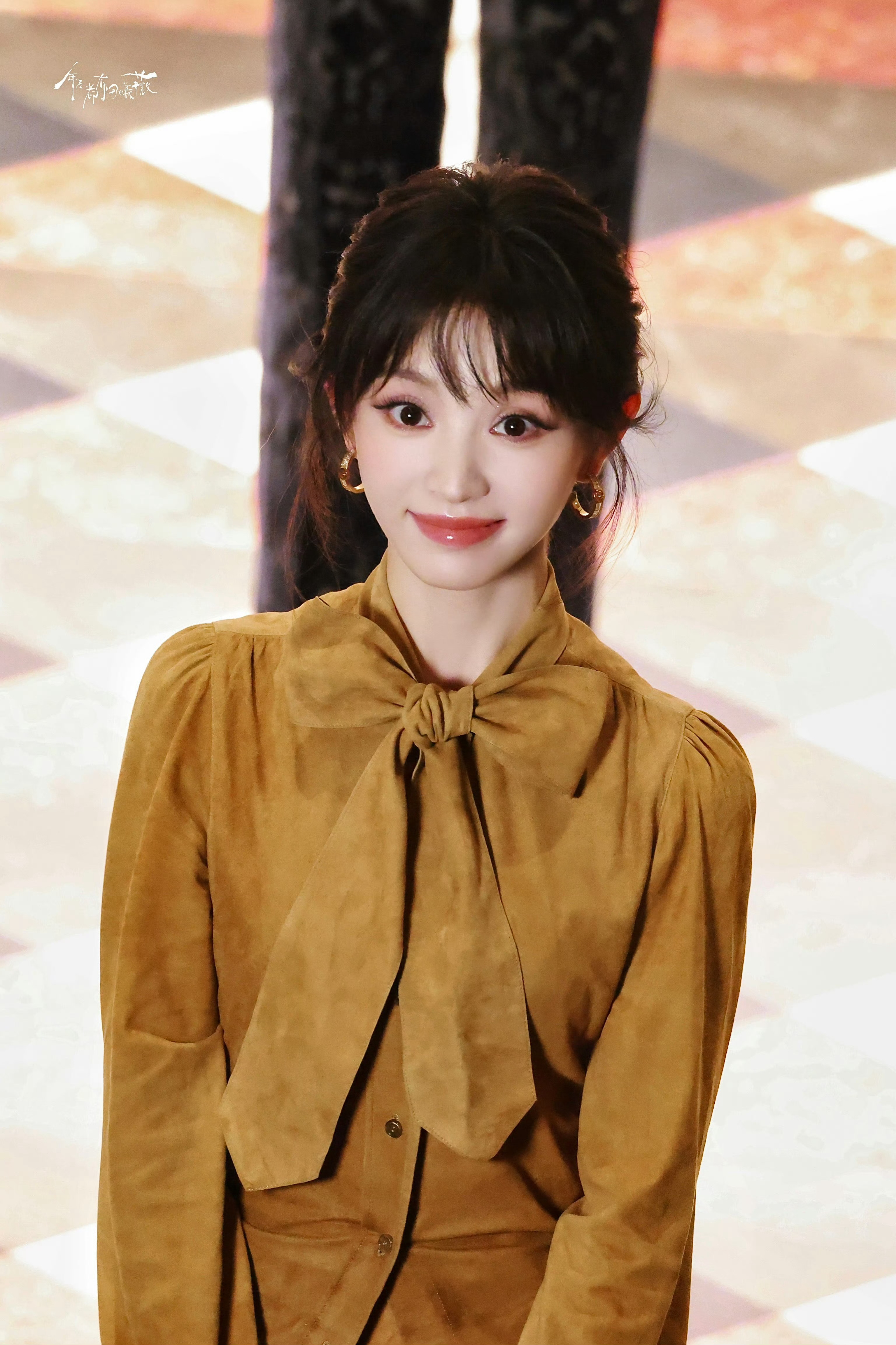 田曦薇Gucci活动直拍图笑起来太甜了🥰田曦薇gucci第二套