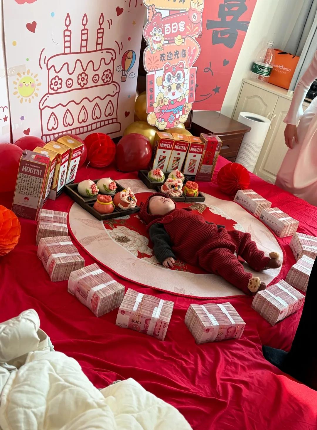 网友：儿子一百天，这就是努力的意义吧！