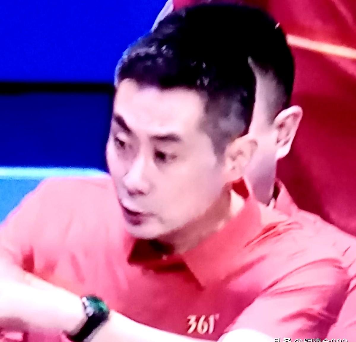 在今晚进行的全运会女排小组赛的比赛中，天津女排以0：3被河南队横扫。
赛后，天津