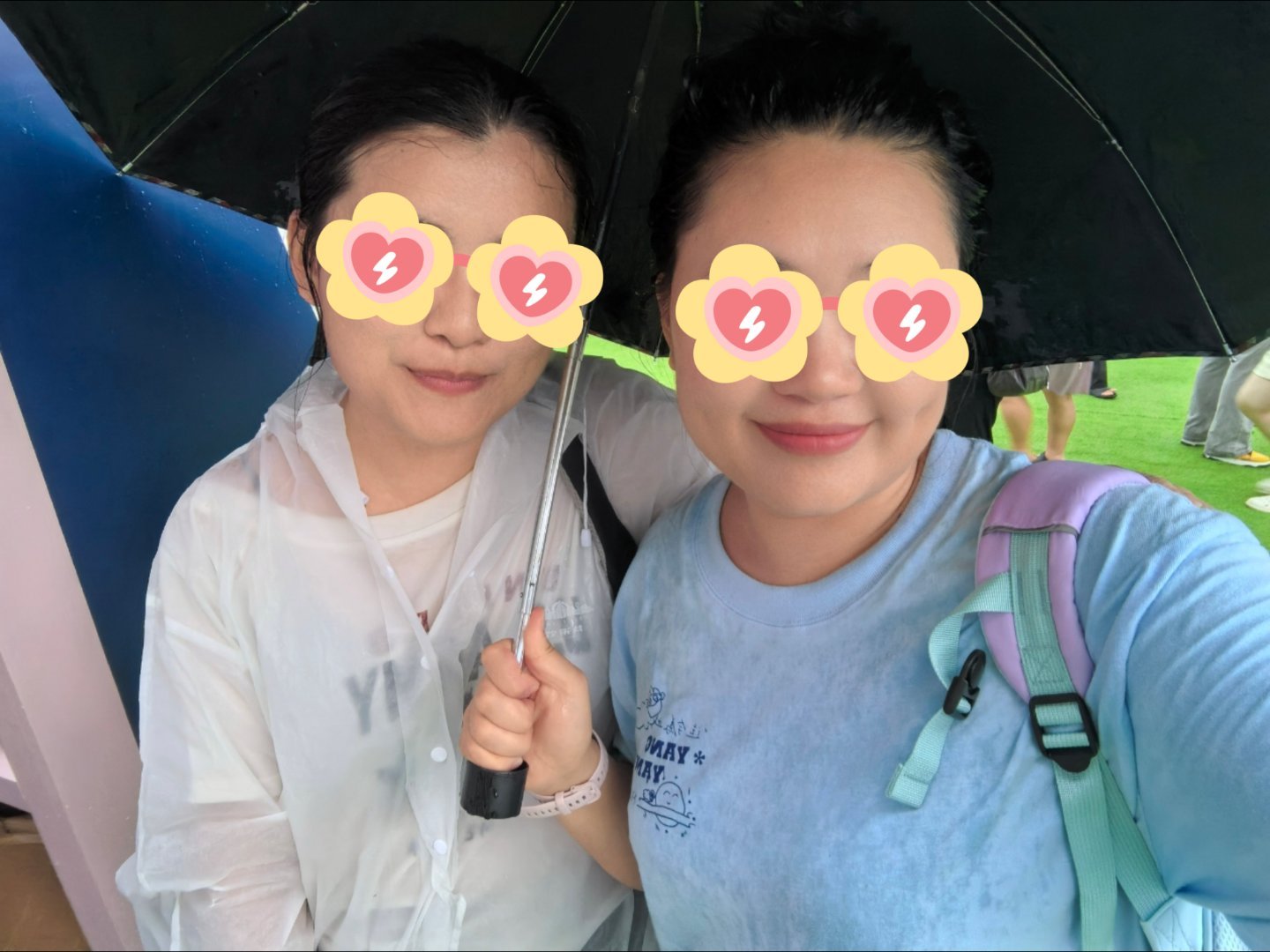 这次杨洋深圳的活动成功跟一位ymls面基了，我天，是她先把我认出来的，然后我就激