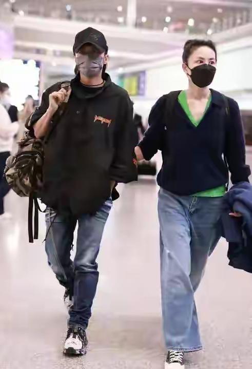 我很好奇谢贤葬礼上，王菲用什么身份参加？
谢贤说他只认张柏芝这一个儿媳，把自己百