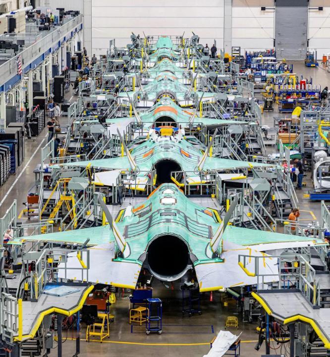 别再迷信西方神话了！全世界目前，只有中国能独立设计和制造现代高级战斗机。注意，这